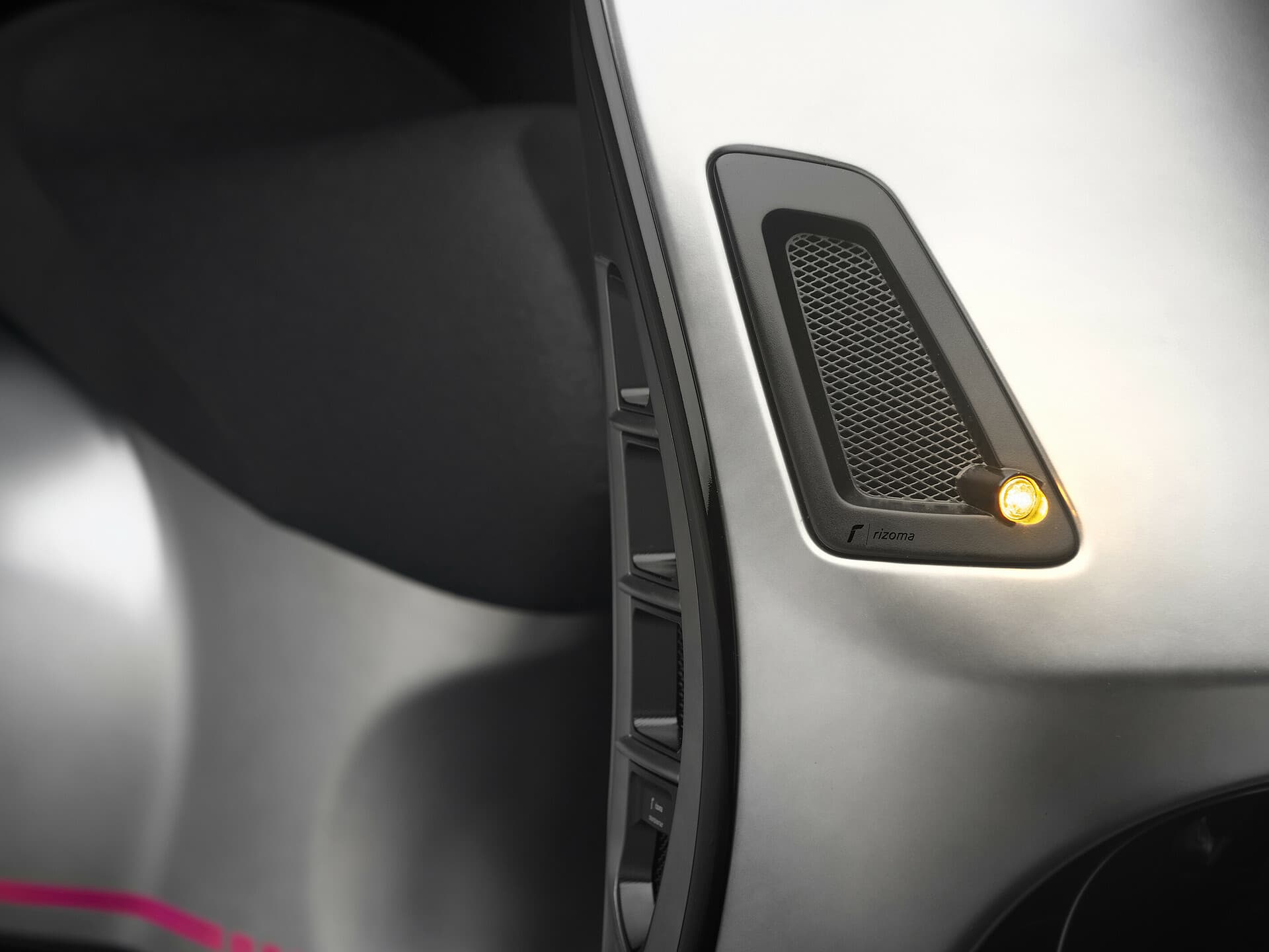 RIZOMA turn signal kit ZVP018B product photo